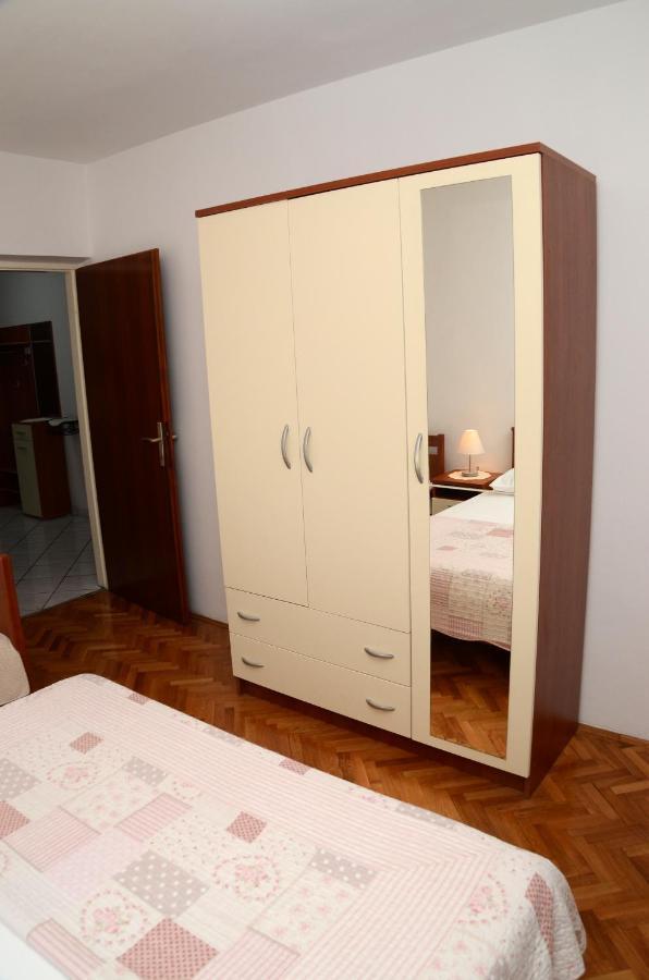 Dvosoban Apartman U Centru Grada Biograd Na Moru Exterior photo